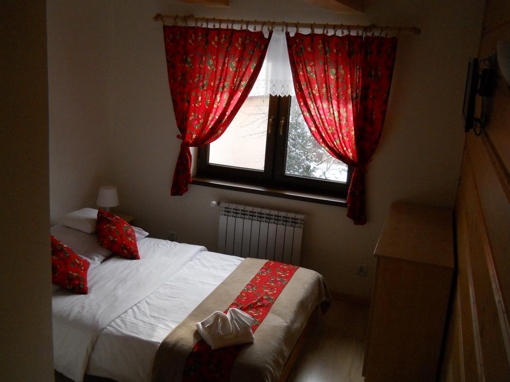 Pokoje Goscinne Jurgowianka Buitenkant foto